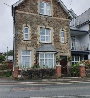 Stratton Apartment | The Snug at Bay House