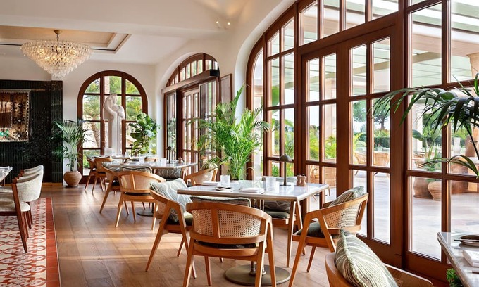 Punta Negra Hotel | The St. Regis Mardavall Mallorca Resort