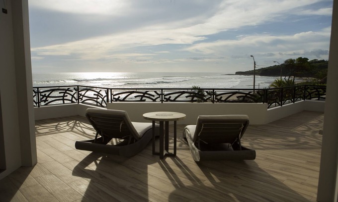 Tola House | The Stunning Ocean Pearl on the Beach