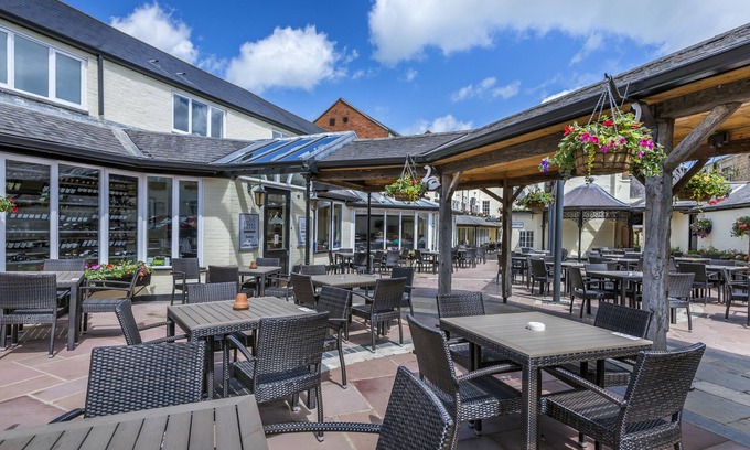 Market Harborough Hotel | The Three Swans Hotel, Market Harborough, Leicestershire