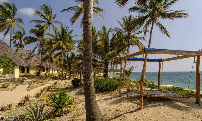 Pangani Cabin | The Tides Lodge