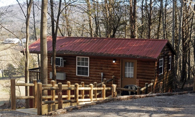Sparta House | "The ToolShed" a Pet Friendly Cabin near Fall Creek Falls!, The Toolshed Hillside Cabin With a View .