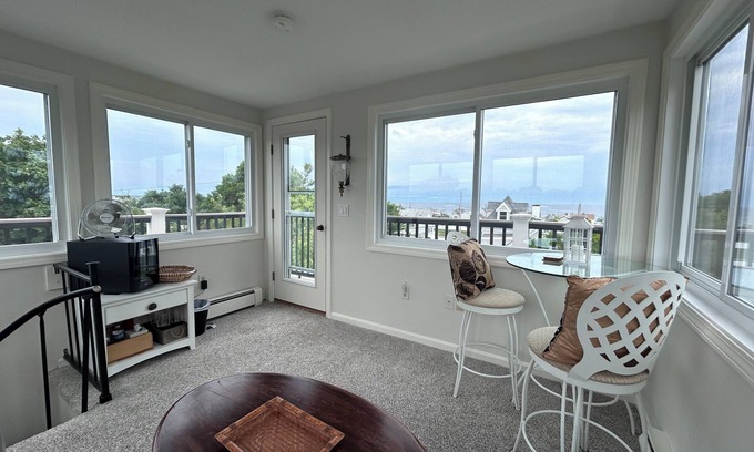 Ocean Bluff-Brant Rock House | The Tower Beach House: Expansive ocean views from tower observatory room and widows walk. 2 blocks to beaches in Brant Rock beach community