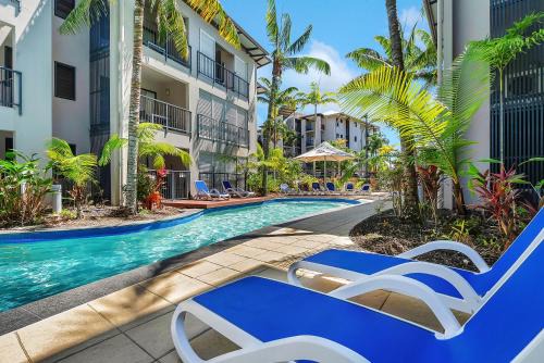 Trinity Beach Apartment | The Trinity Duo - Resort Comfort near Beach & Dining