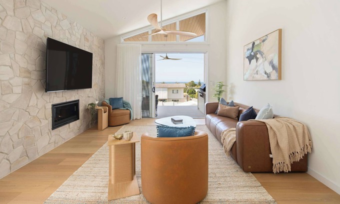 Dicky Beach House | The Tropic - Dicky Beach Escape