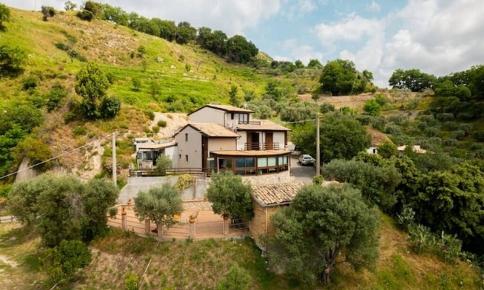 Mammola Bed & Breakfast | The "ULIVO" residence - Relax & Food