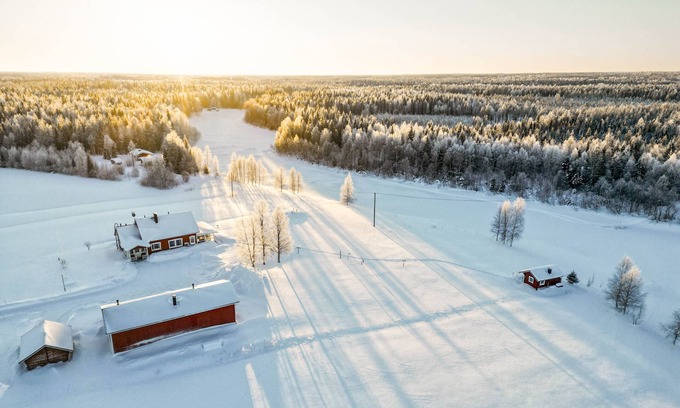 Ranua Villa | The Ultra-Luxe and cozy 3-bedroom Hommala cottage with sauna and next to river