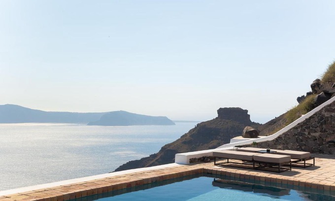 Imerovigli Hotel | The Vasilicos