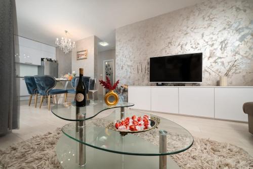 Mejasi Apartment | The Velvet Skyline