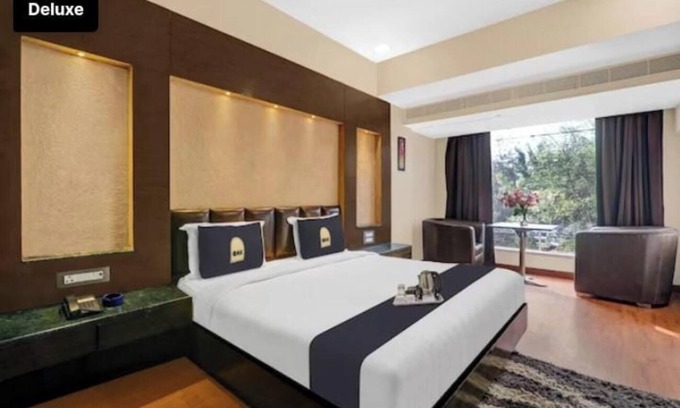 Misrikh Hotel | The Vishwanath Palace