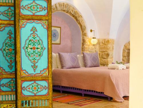 Artists Colony Hotel | The Way Inn - Boutique Suites