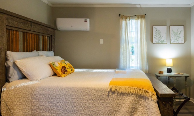 Benton House | The Well Tiny house - 5 mins to Ocoee and Hiwassee Rivers.