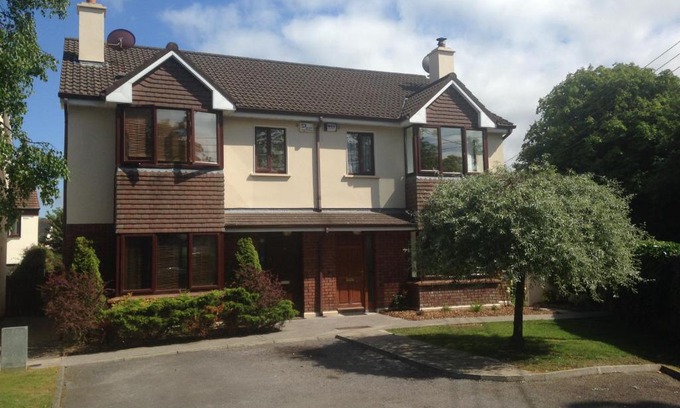 Tralee House | The Willows