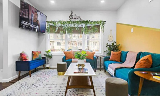 Constable Hook House | Theater+Game Flr - Save on 2Day+ Stays - Sleeps 16+