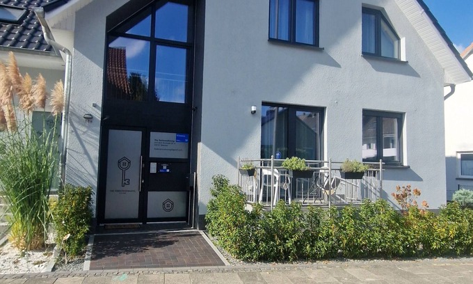 Schonebeck Apartment | Theferienwohnung Moderne 2 Zimmer Ferienwohnung in Einem Neubau