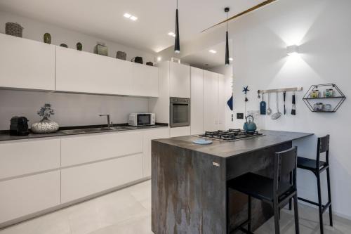 Castellammare Vucciria Apartment | Themis al Mare - loft vista sulla cala