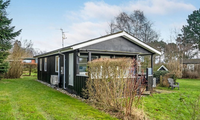 Kegnæshøj House | This beautiful vacation home is located in the quiet area of Sønderby Strand on Kegnæs.