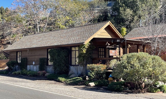 Sedona House | This house is within walking distance to downtown Sedona.