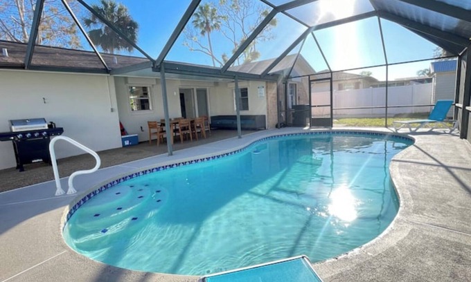 Port Orange House | This is THE ONE! 3Br 2Ba+Pool, 10 Min to anywhere!