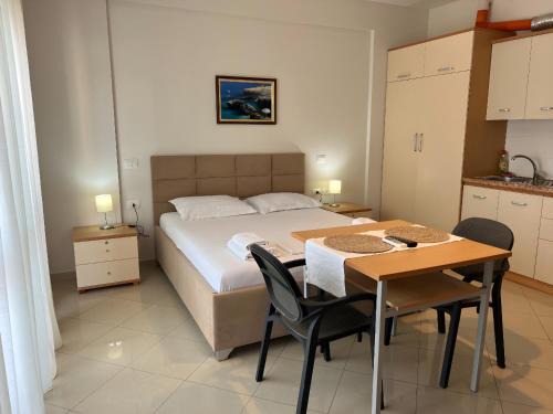Vlore Apartment | Thoma's K Studios