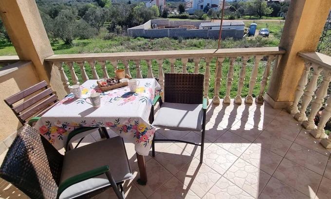 Biograd na Moru Apartment | Three bedroom apartment with terrace Sveti Filip i Jakov, Biograd (A-16708-a)