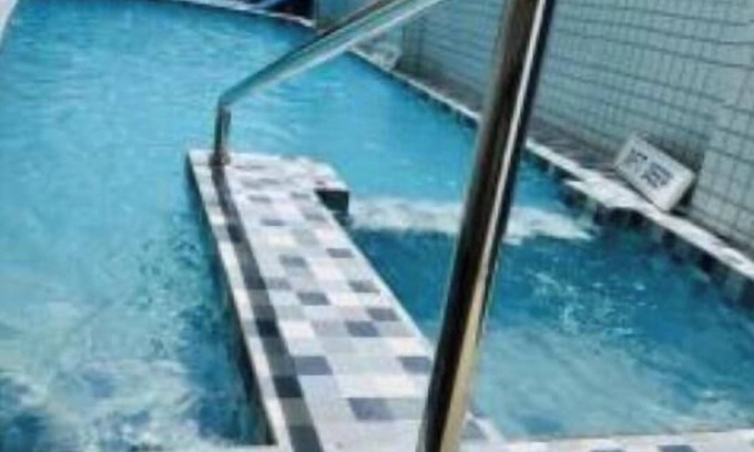 Oyster Bay Apartment | Three-Bedroom Apartment with Balcony 1