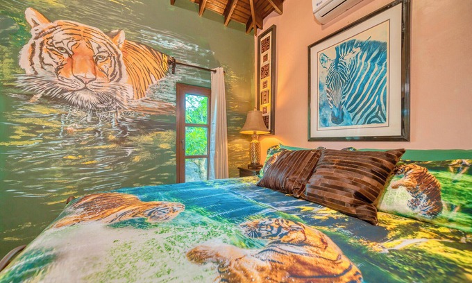 Antoneys Cay Cabin | Three Bedroom Condo - This half of the castle sleeps up to 17 guests