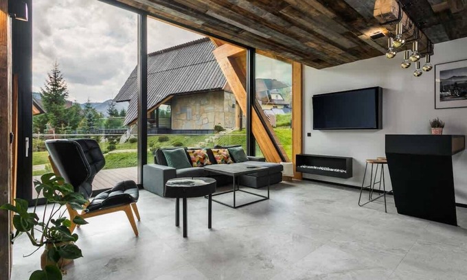 Koscielisko House | Three-Bedroom Villa with jacuzzi C
