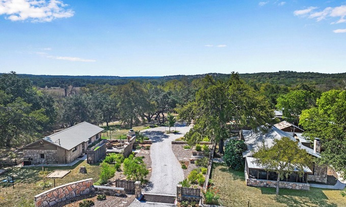 Wimberley House | Three Casitas at Camino Ranchito I Families, Hot tubs