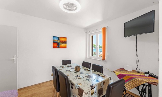 Kukljica Boat Rental | Three-room apartment with view