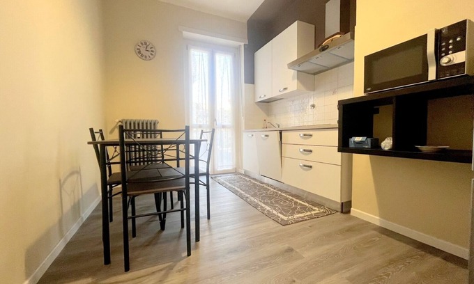 Santa Rita Apartment | Three-room apartment, Suite La Casa di Bertino, Arena Inalpi, Lingotto, private parking