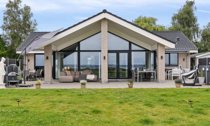 Holbaek House | "Thyra" - 50m to the fjord by Interhome