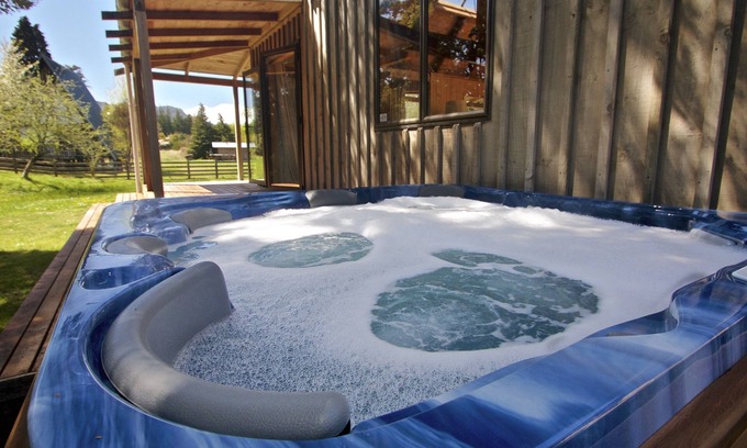 Ohakune Cottage | Ti Kouka Chalet - Ohakune Holiday Home