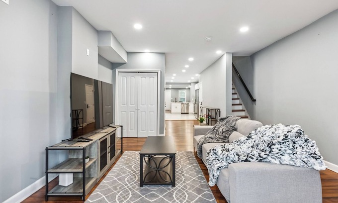 Downtown Wilmington House | Tilton Midtown - Modern Comfort with Central A/C, 3 Bedrooms and 2.5 Bathrooms
