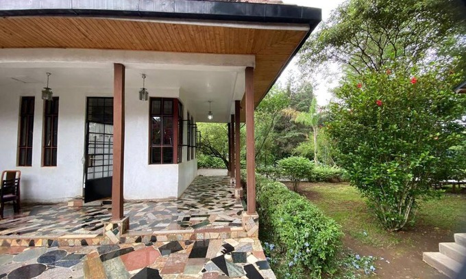 Kiserian Villa | Tina's rustic villa- at the foot of ngong hills 5b