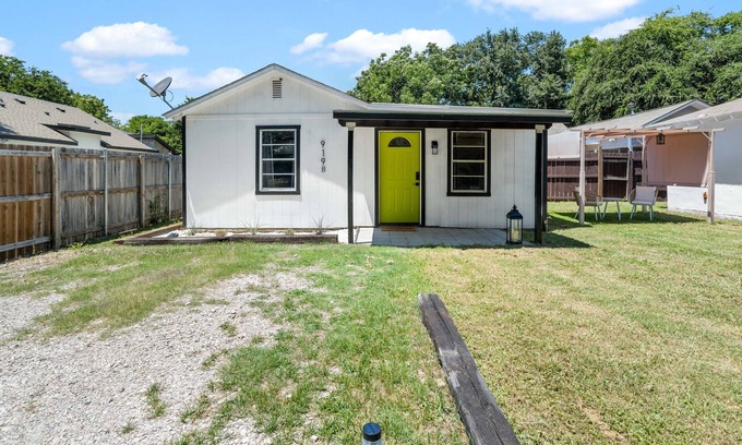 Lancaster Cottage | Tiny Home w/ Private Yard & Parking, Pet Friendly, 15min to Downtown Dallas