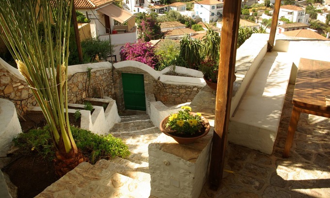 Hydra House | Titanas Hydra