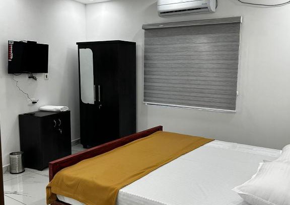 Kanjirappally Hotel | TMK Residency