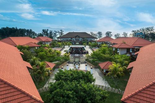 Kampung Pasir Sotong Resort | Tok Aman Bali Beach Resort @ Beachfront