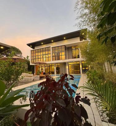 Luzon House | Tomeizah