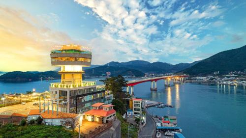 Tongyeong House | Tongyeong Tower Ocean View Pension