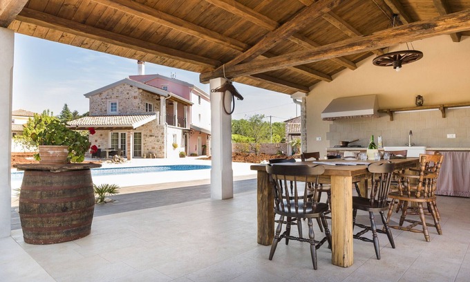 Babici Cottage | Top-class holiday house with private pool and whirlpool only 1 km from the sea