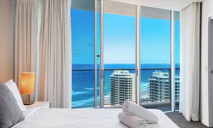 Surfers Paradise Apartment | TOP FLOOR H Residence 13204 - Level 32 2 bedrooms