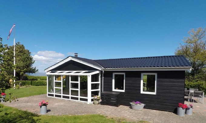 Nordborg House | Top modern holiday home 100 m from the Baltic Sea