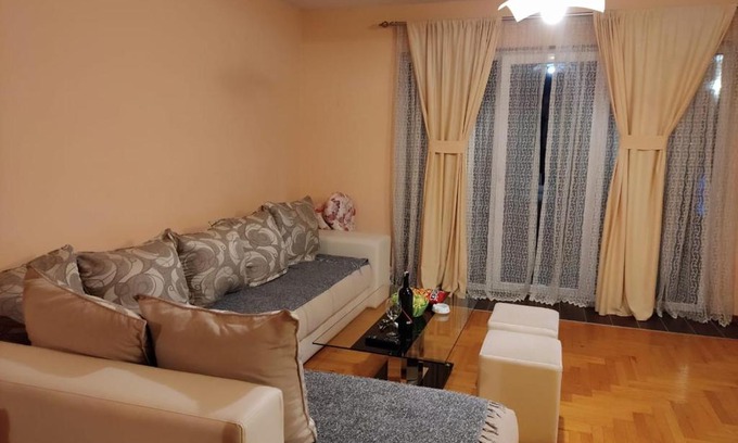 Montenegro Apartment | Topla porodicna kuca