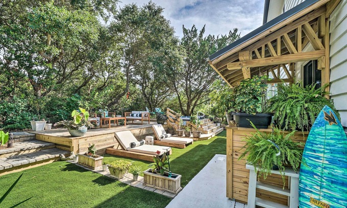Topsail Beach Villa | Topsail Beach Villa: Outdoor Oasis w/Hot Tub