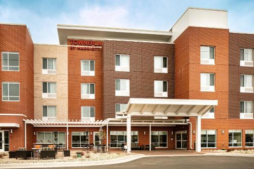 Dubuque Hotel | TownePlace Suites by Marriott Dubuque Downtown