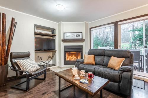 Mont-Tremblant House | Townhouse With Free Shuttle To Tremblant Resort