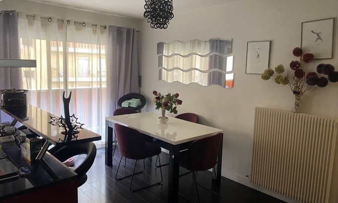 Roquebilliere Apartment | Très Grand 2 Pièces Proche Toutes Commodités - Décoration Moderne - Lit 200x200