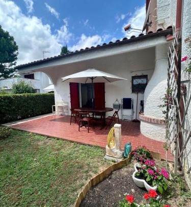 Villaggio Taunus House | Tra la luna e il mare - delizioso appartamento con giardino nella riviera del conero per un soggiorno felice